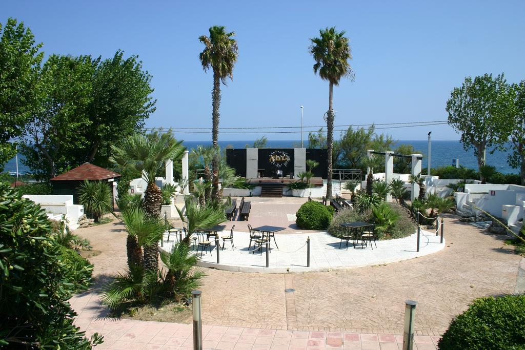 Residence Camping Atlantide Monopoli Zewnętrze zdjęcie